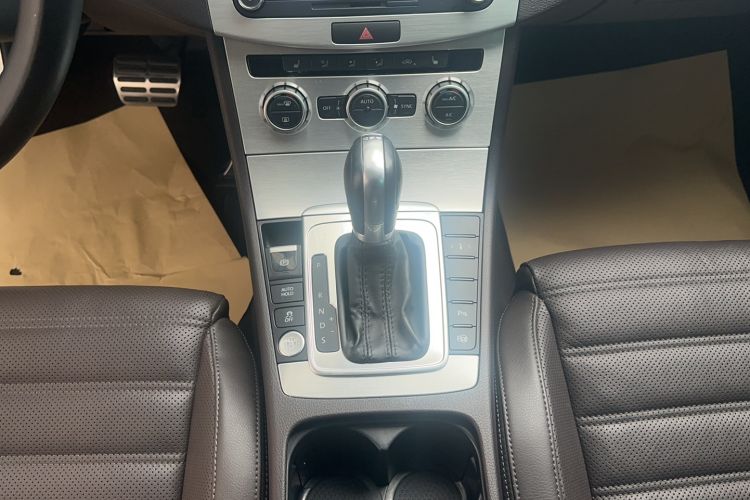 Used Volkswagen CC 2015 2.0 TSI Ultimate Model Gear Lever