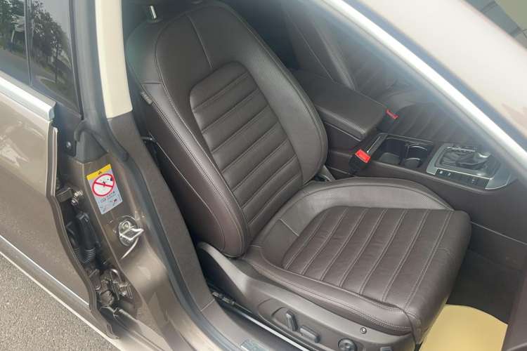 Used Volkswagen CC 2015 2.0 TSI Ultimate Model Right Front Seat