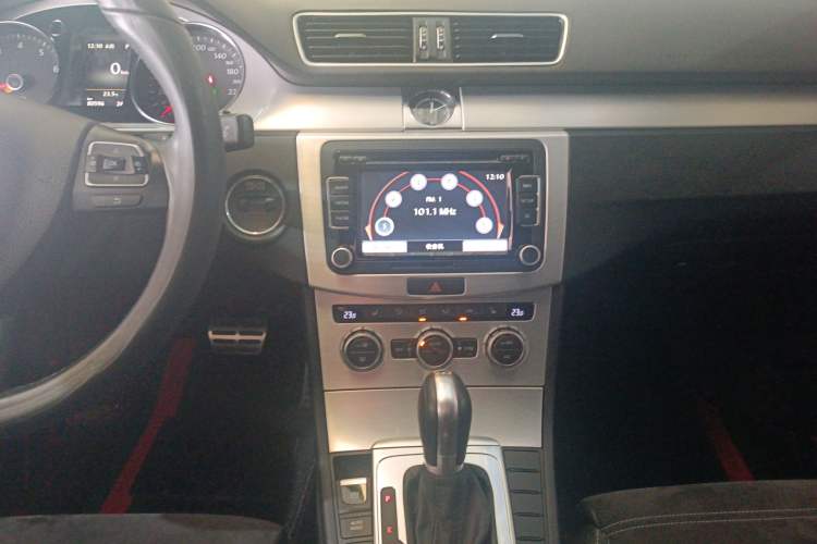 Used Volkswagen CC 2015 2.0 TSI Luxury Model Audio And AC Panel