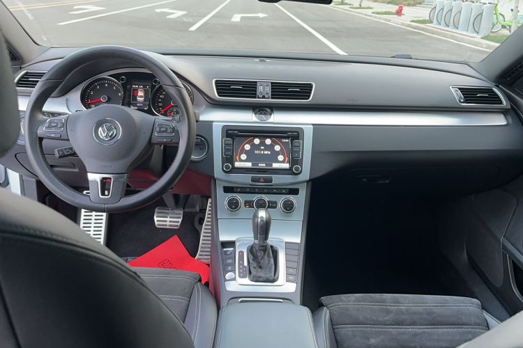 Used Volkswagen CC 2015 1.8TSI Luxury Model Center Console