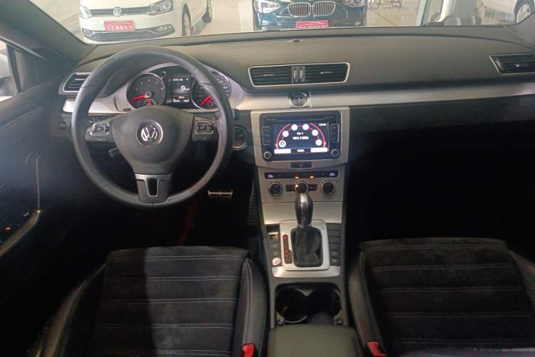 Used Volkswagen CC 2015 2.0 TSI Luxury Model Center Console