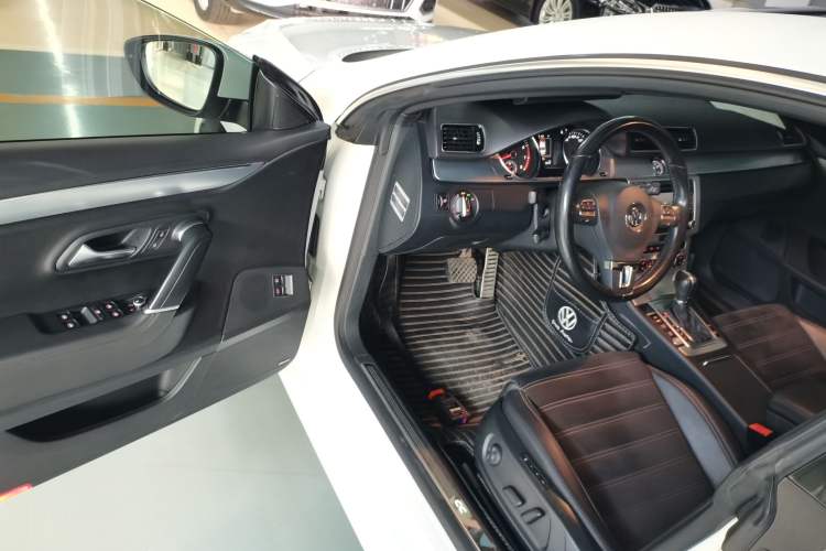Used Volkswagen CC 2015 1.8TSI Luxury Model Driver Seat