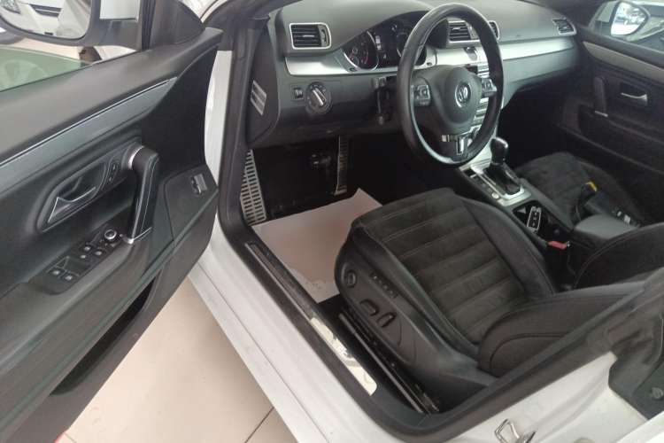 Used Volkswagen CC 2015 1.8TSI Luxury Model Driver Seat