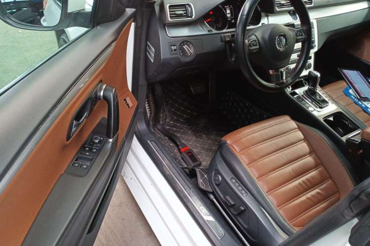 Used Volkswagen CC 2015 1.8TSI Luxury Model Driver Seat