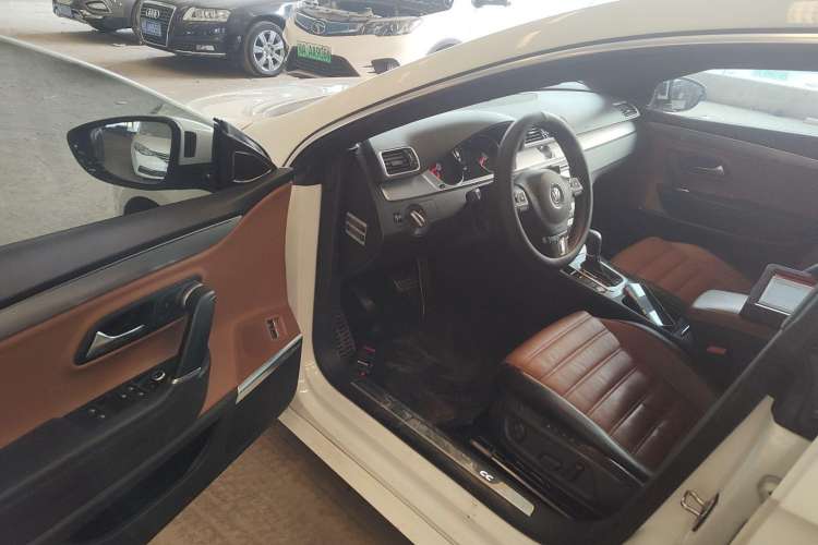 Used Volkswagen CC 2015 2.0 TSI Ultimate Model Driver Seat