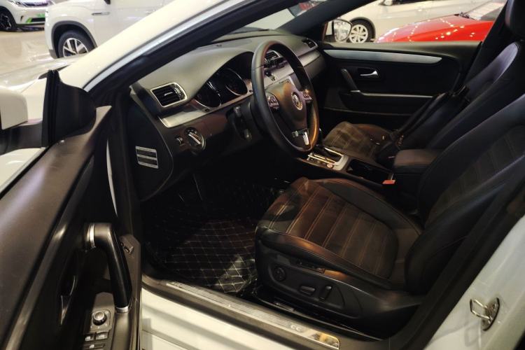 Used Volkswagen CC 2015 1.8TSI Luxury Model Driver Seat