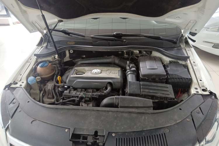Used Volkswagen CC 2015 1.8TSI Luxury Model Engine Bay