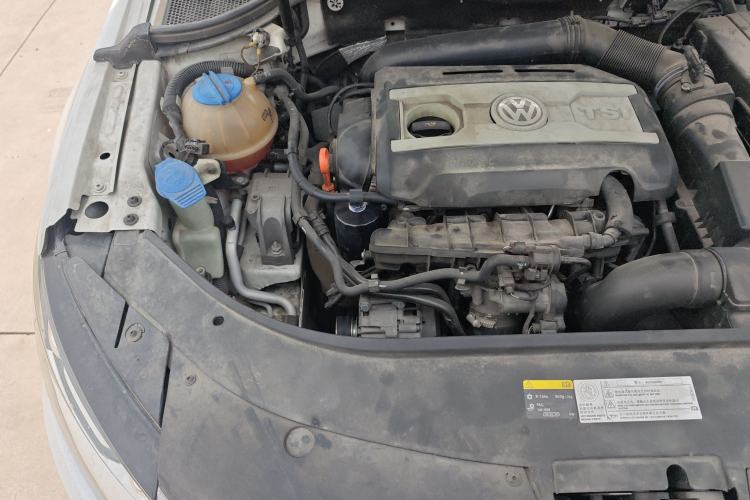 Used Volkswagen CC 2015 1.8TSI Luxury Model Engine Bay Right