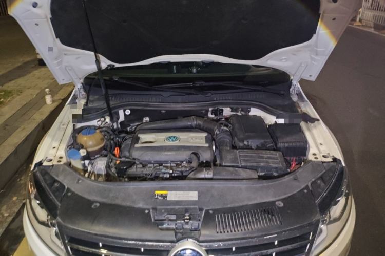 Used Volkswagen CC 2015 1.8TSI Luxury Model Engine Bay