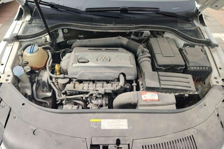 Used Volkswagen CC 2015 2.0 TSI Luxury Model Engine Bay