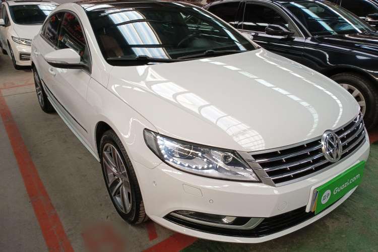 Used Volkswagen CC 2015 1.8TSI Luxury Model Front Right 45 Deg