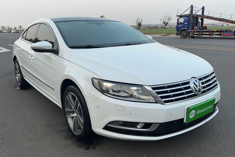 Used Volkswagen CC 2015 1.8TSI Luxury Model Front Right 45 Deg