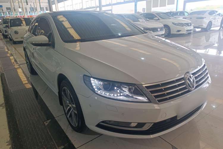 Used Volkswagen CC 2015 2.0 TSI Luxury Model Front Right 45 Deg