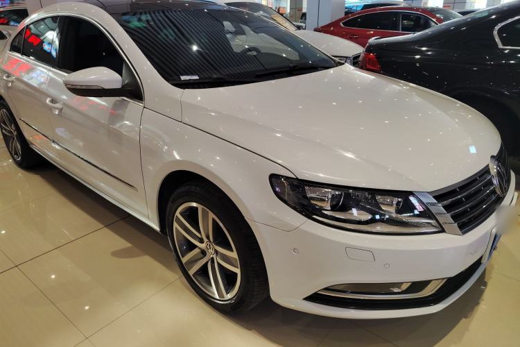 Used Volkswagen CC 2015 1.8TSI Luxury Model Front Right 45 Deg
