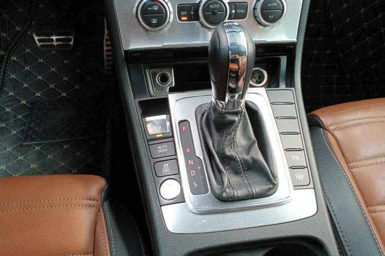 Used Volkswagen CC 2015 1.8TSI Luxury Model Gear Lever