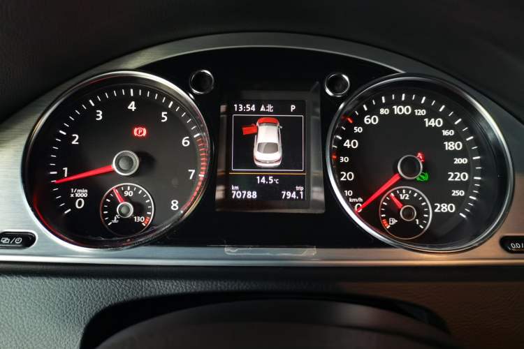 Used Volkswagen CC 2015 1.8TSI Luxury Model Instrument Cluster