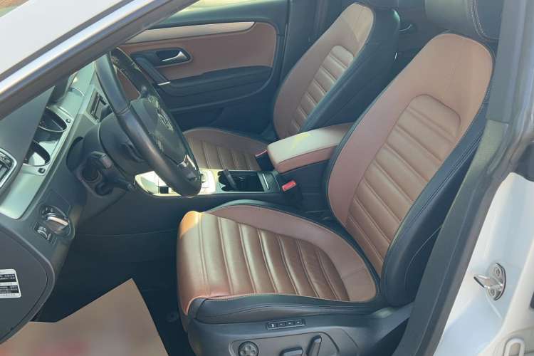 Used Volkswagen CC 2015 1.8TSI Luxury Model Interior 1