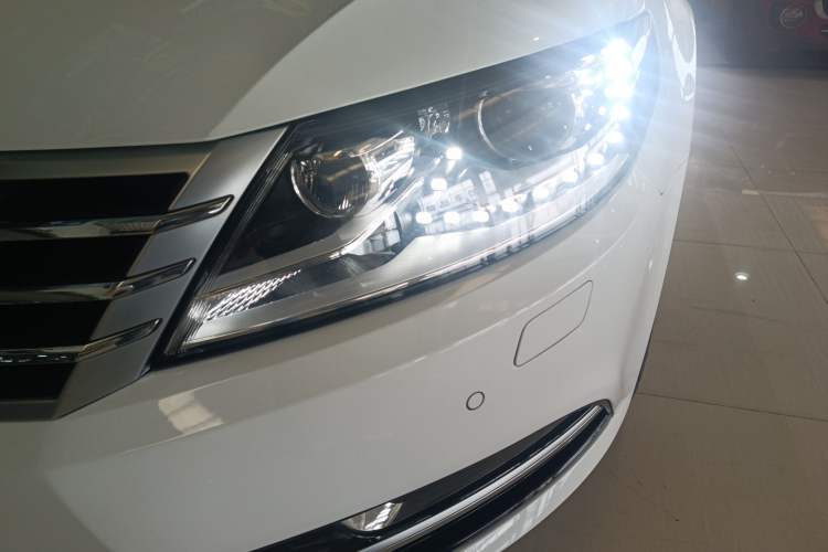 Used Volkswagen CC 2015 2.0 TSI Luxury Model Left Front Headlight