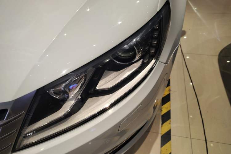 Used Volkswagen CC 2015 1.8TSI Luxury Model Left Front Headlight