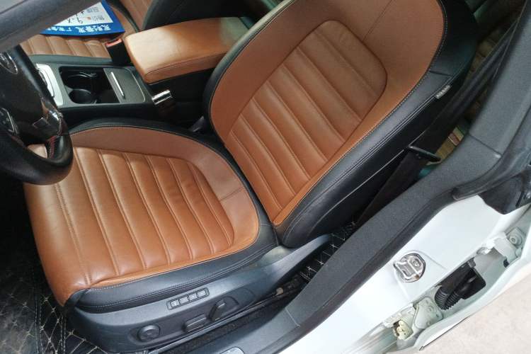 Used Volkswagen CC 2015 1.8TSI Luxury Model Left Front Seat