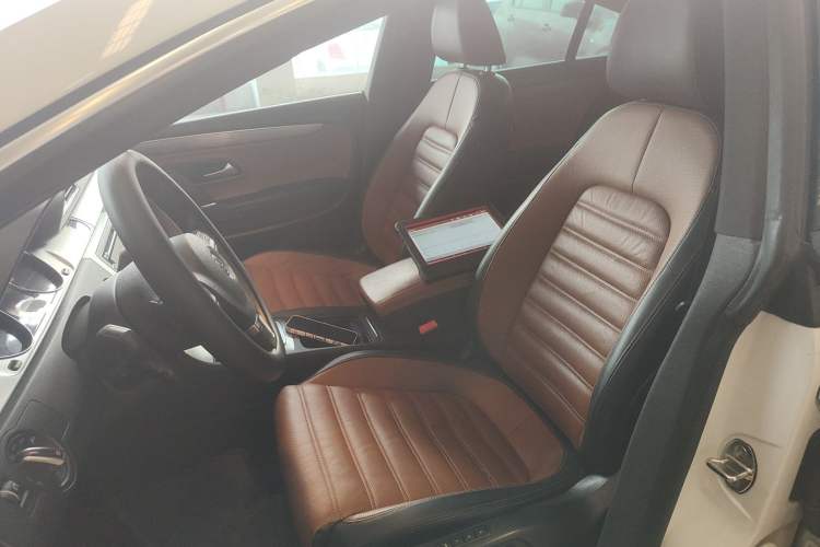 Used Volkswagen CC 2015 2.0 TSI Ultimate Model Left Front Seat