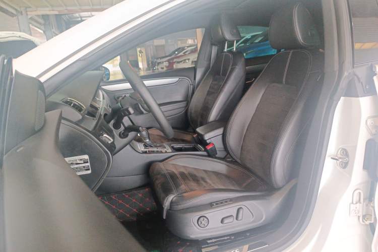 Used Volkswagen CC 2015 2.0 TSI Luxury Model Left Front Seat