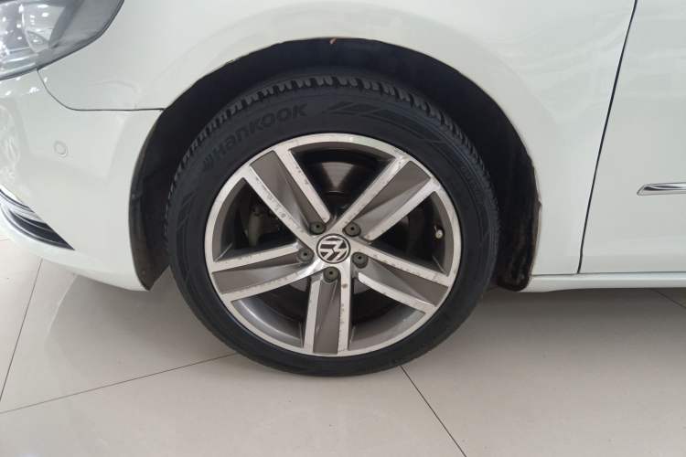 Used Volkswagen CC 2015 1.8TSI Luxury Model Left Front Wheel Hub