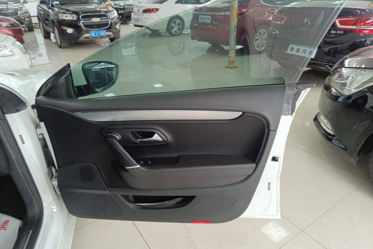 Used Volkswagen CC 2015 1.8TSI Luxury Model Right Front Door Interior