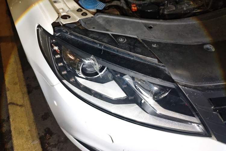 Used Volkswagen CC 2015 1.8TSI Luxury Model Right Front Headlight