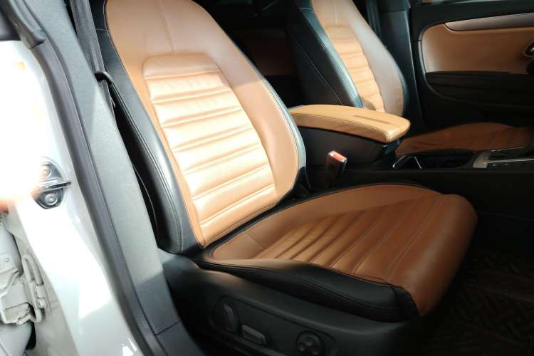 Used Volkswagen CC 2015 1.8TSI Luxury Model Right Front Seat