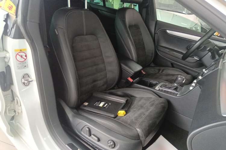 Used Volkswagen CC 2015 1.8TSI Luxury Model Right Front Seat