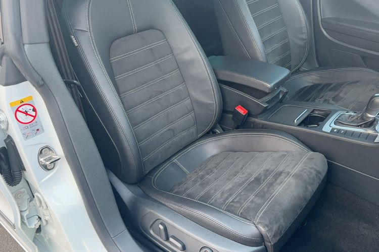 Used Volkswagen CC 2015 1.8TSI Luxury Model Right Front Seat
