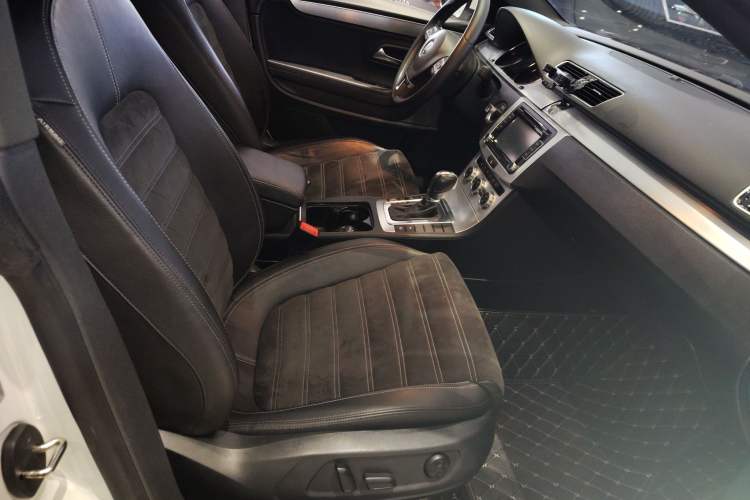Used Volkswagen CC 2015 1.8TSI Luxury Model Right Front Seat