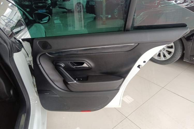 Used Volkswagen CC 2015 1.8TSI Luxury Model Right Rear Door Interior