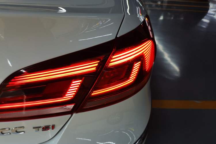 Used Volkswagen CC 2015 1.8TSI Luxury Model Right Rear Taillight