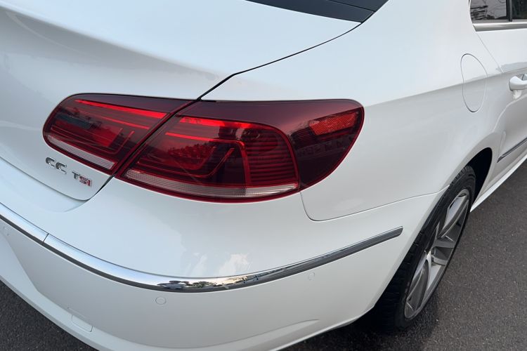 Used Volkswagen CC 2015 1.8TSI Luxury Model Right Rear Taillight