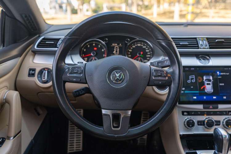 Used Volkswagen CC 2015 1.8TSI Prestige Model Steering Wheel