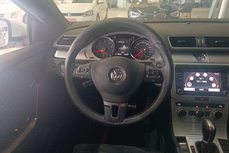 Used Volkswagen CC 2015 2.0 TSI Luxury Model Steering Wheel