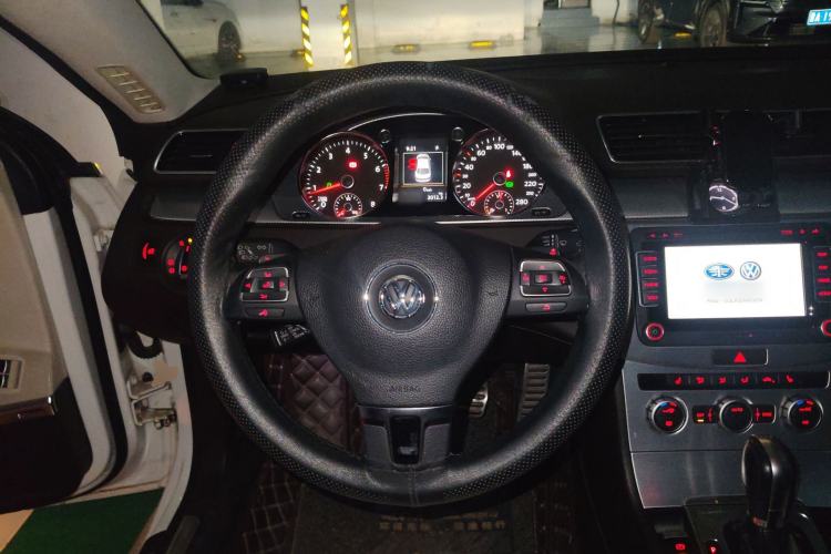 Used Volkswagen CC 2015 3.0 FSI V6 Steering Wheel
