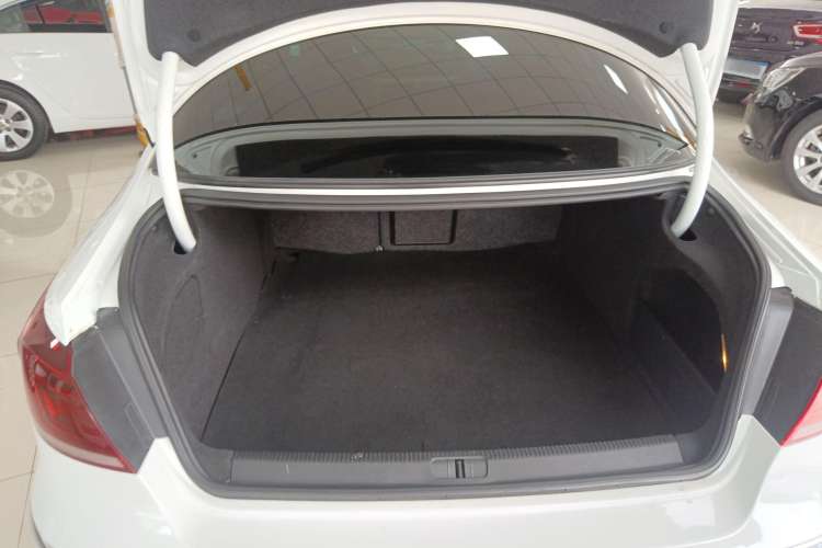Used Volkswagen CC 2015 1.8TSI Luxury Model Trunk