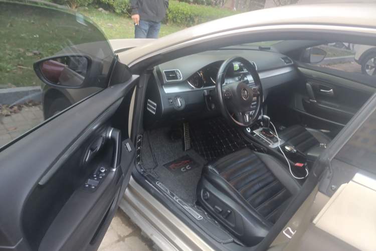 Used Volkswagen CC 2016 1.8TSI Prestige Model Driver Seat
