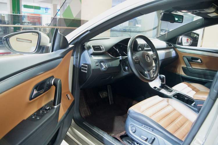 Used Volkswagen CC 2016 1.8TSI Luxury Model Driver Seat