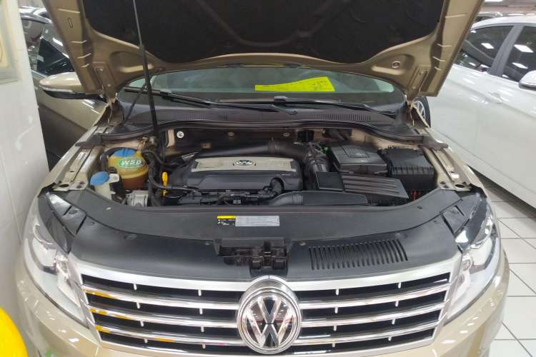 Used Volkswagen CC 2016 2.0 TSI Ultimate Edition Engine Bay