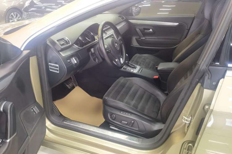 Used Volkswagen CC 2016 2.0 TSI Luxury Model Interior 2