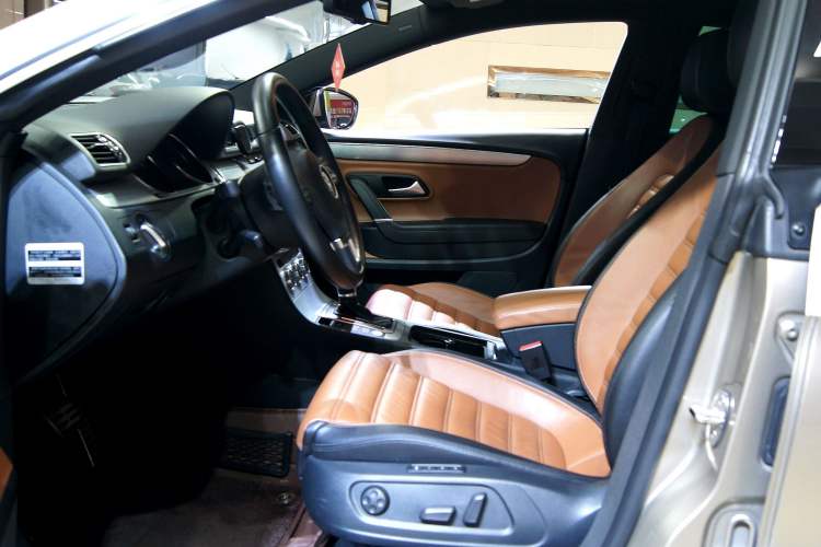 Used Volkswagen CC 2016 1.8TSI Luxury Model Left Front Seat