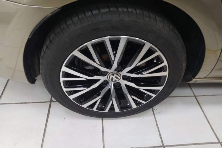 Used Volkswagen CC 2016 2.0 TSI Ultimate Edition Right Rear Wheel Hub