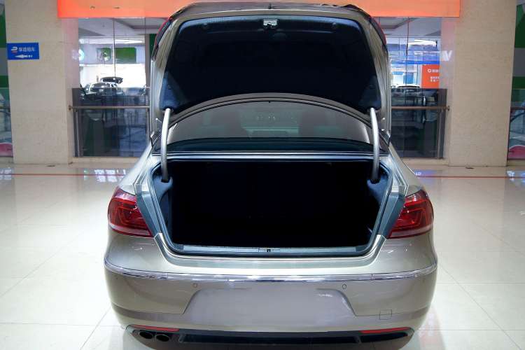 Used Volkswagen CC 2016 1.8TSI Luxury Model Trunk