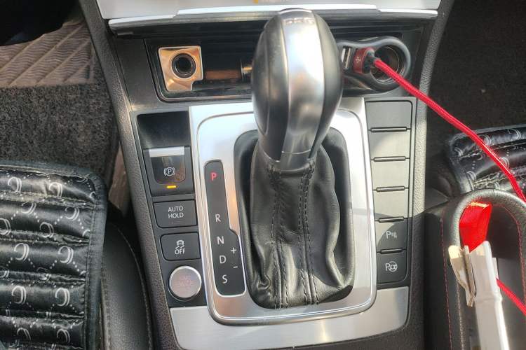 Used Volkswagen CC 2016 1.8TSI Luxury Model Gear Lever