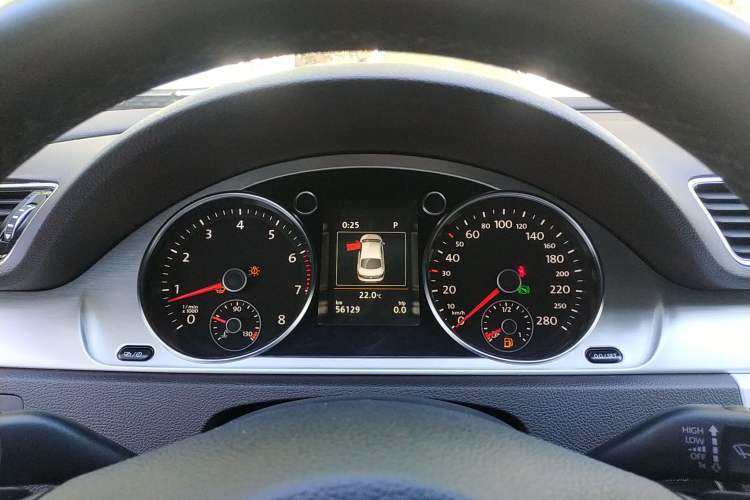 Used Volkswagen CC 2016 2.0 TSI Luxury Model Instrument Cluster