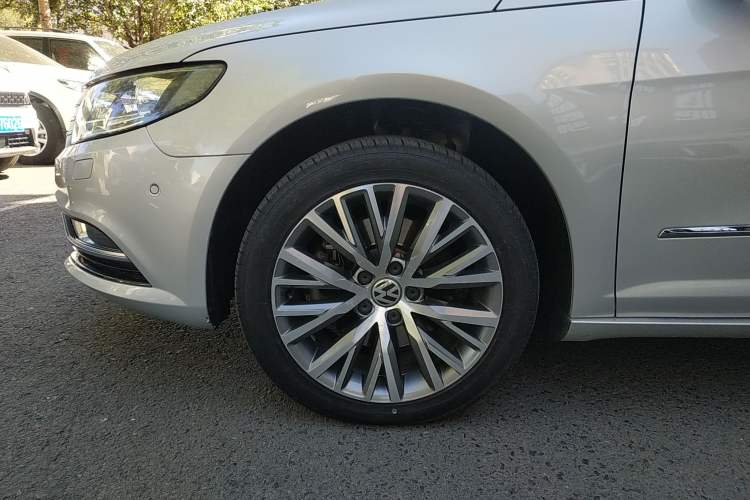 Used Volkswagen CC 2016 2.0 TSI Luxury Model Left Front Wheel Hub